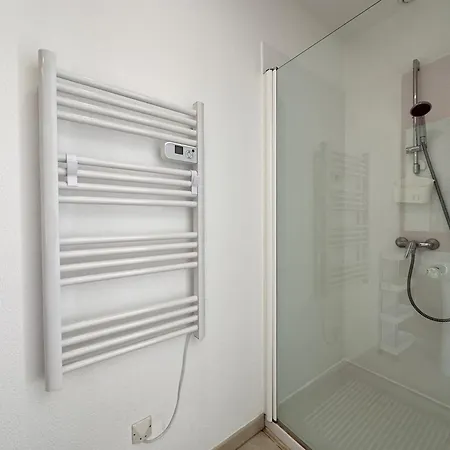 Villa Elodie Climatisee Pour 10 Personnes Avec Piscine Privee A Les Maures La Londe-les-Maures