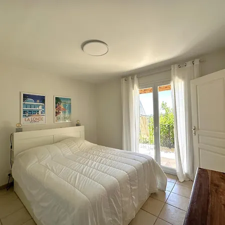 Villa Elodie Climatisee Pour 10 Personnes Avec Piscine Privee A Les Maures La Londe-les-Maures