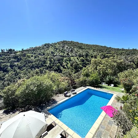 Elodie Climatisee Pour 10 Personnes Avec Piscine Privee A Les Maures La Londe-les-Maures